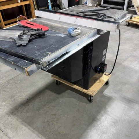 Used SawStop Industrial Cabinet Saw, 7.5HP, 230V 3 Phase, (Copy)