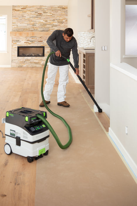 Cleaning the floor with Festool Vacuum